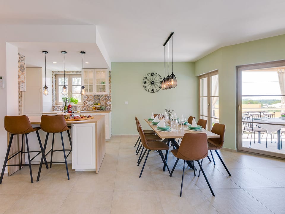 Villa Mikela con una hermosa vista - Unidad 208671-5