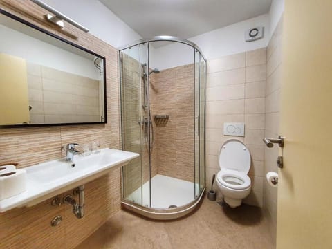 Apartment Residence Daniela - Unit 209921-5