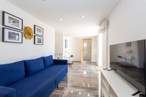 House Adora - Unit 370824-13