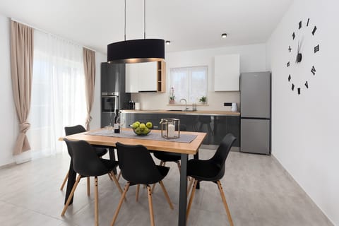 House Holiday house Milotici - Unit 378216-13