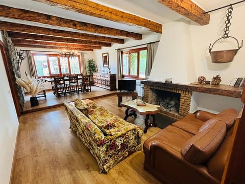 Regional Park Cuenca Alta Manzanares Chalet image 2