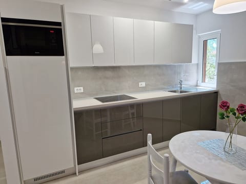 Apartments Čubranić Nada - Unit 53059-61