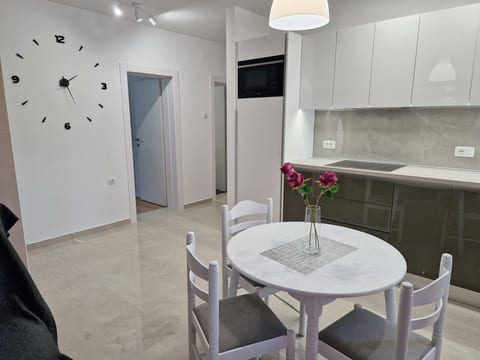 Apartments Čubranić Nada - Unit 53059-61