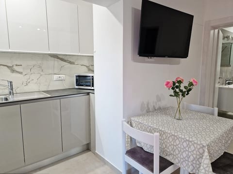 Apartments Čubranić Nada - Unit 53060-61