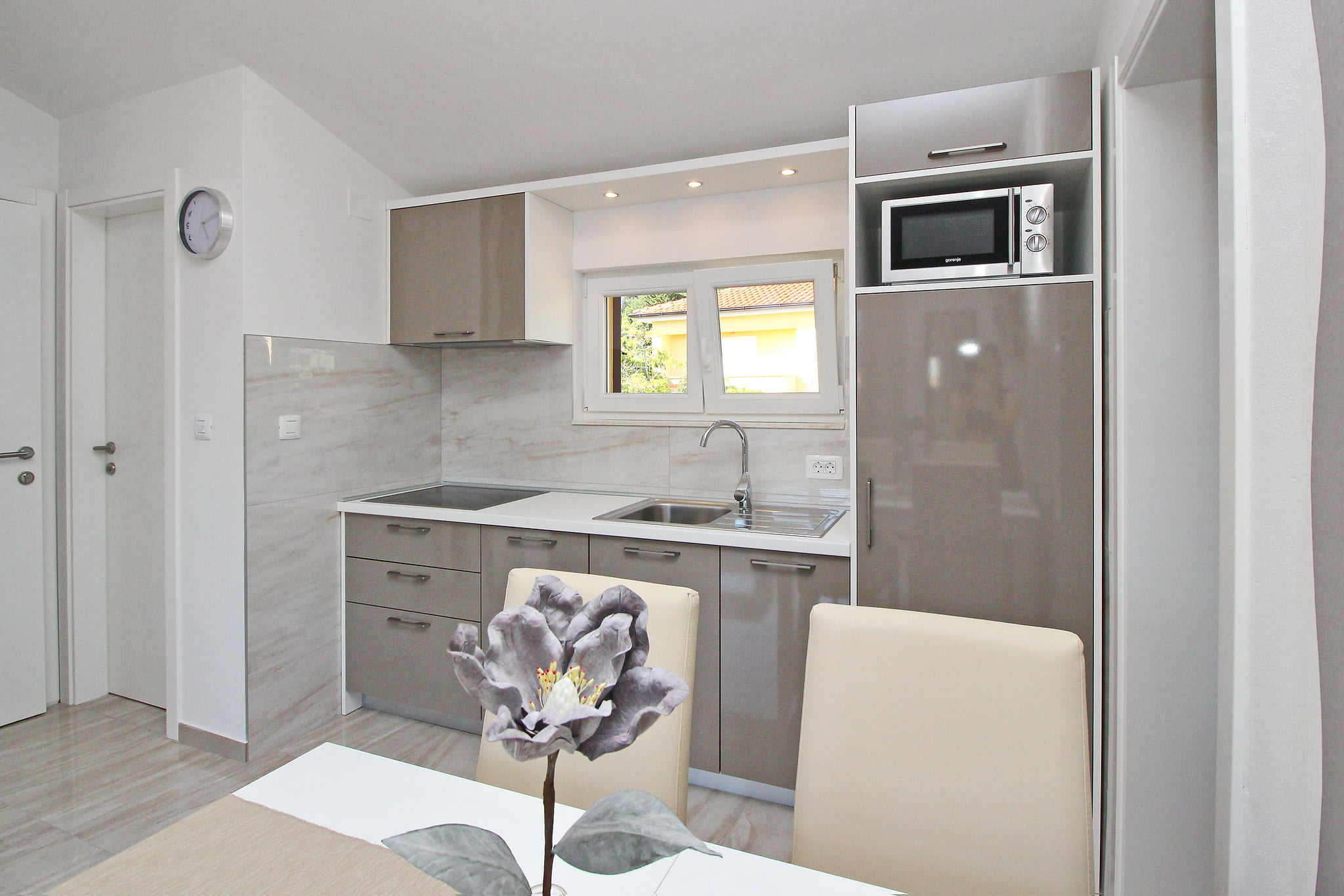 Apartments Čubranić Nada - Unit 202852-5
