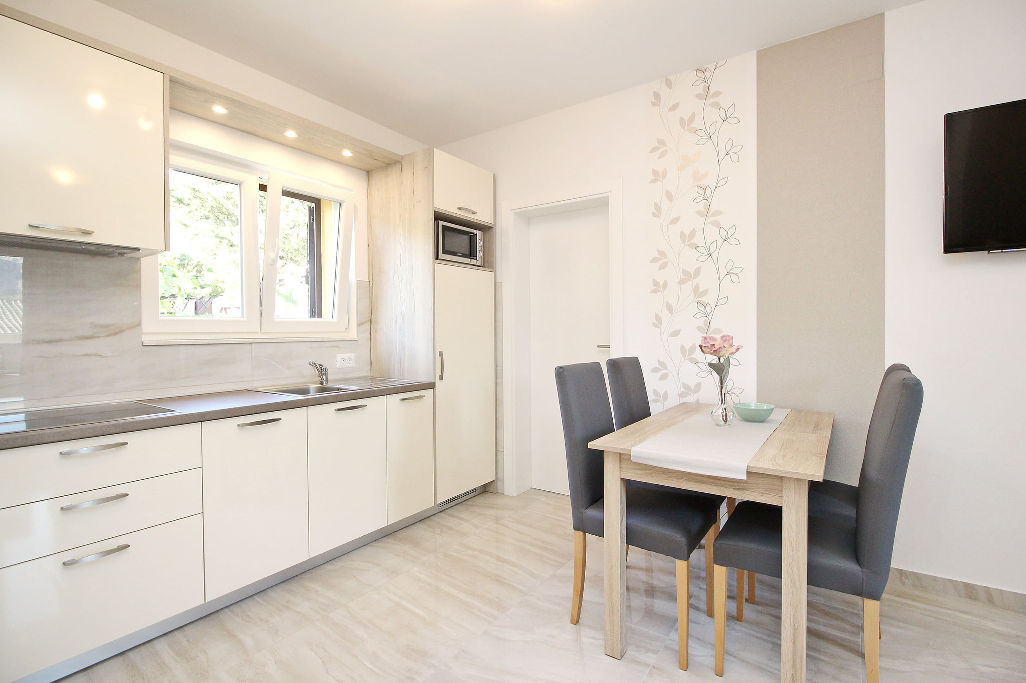 Apartments Čubranić Nada - Unit 202858-5