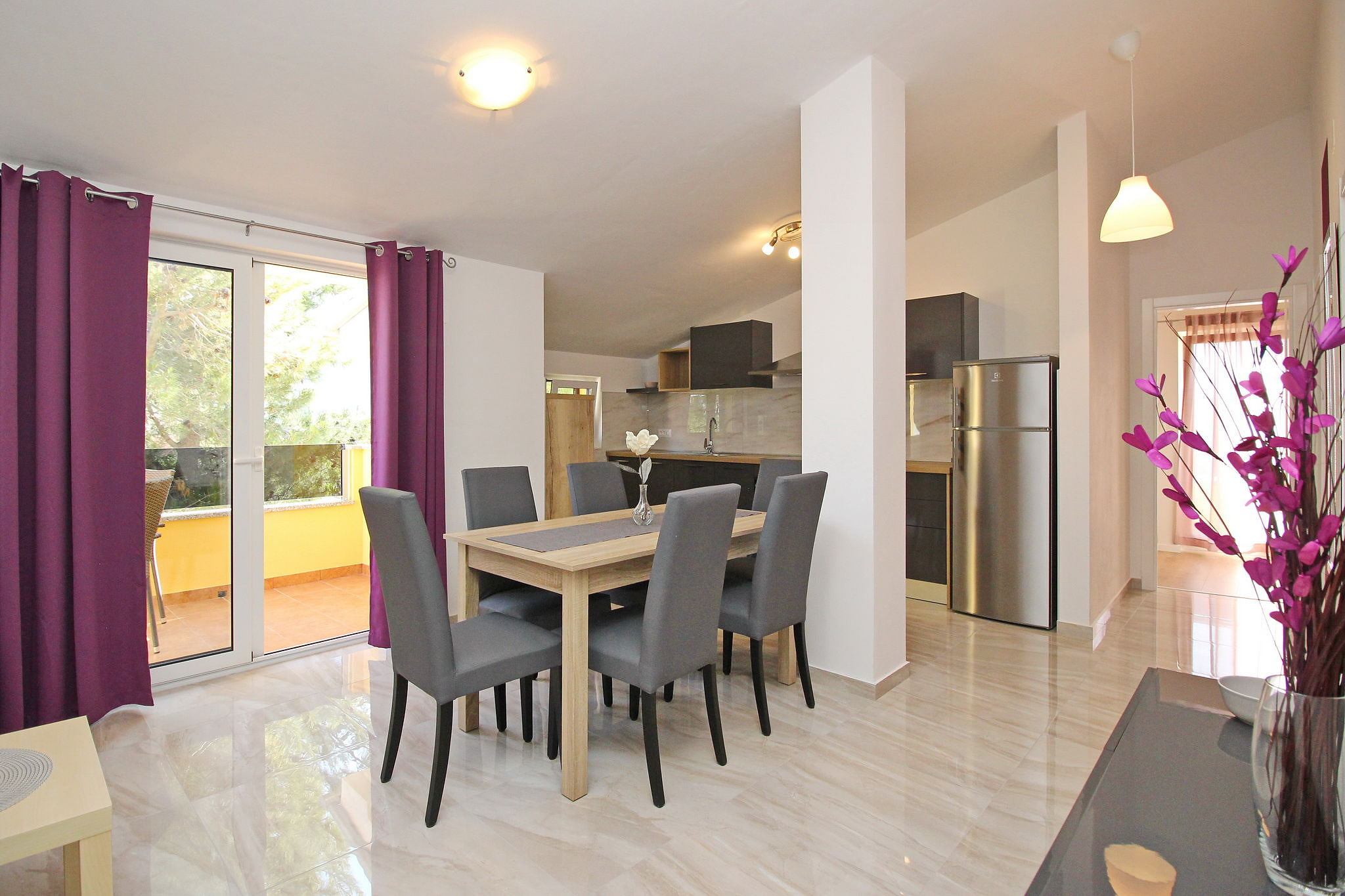 Apartments Čubranić Nada - Unit 202874-5