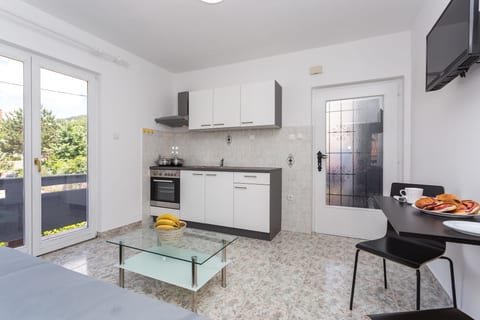 Apartments Berisha II - Unit 180944-5