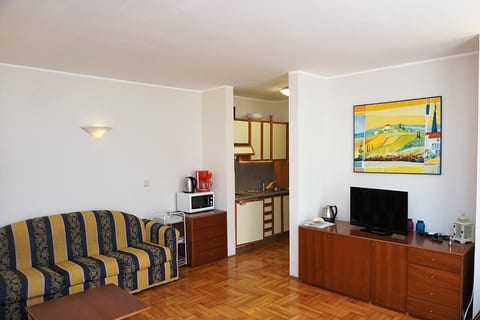 Apartment TERESA Seafront Apartment - Unit 205243-5