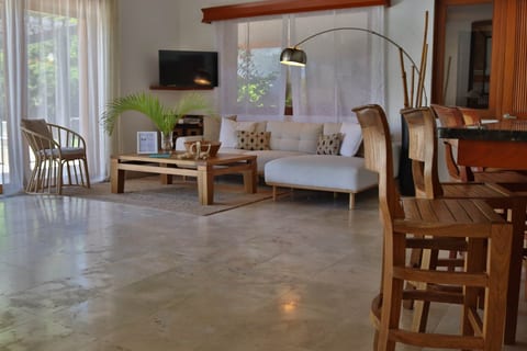 Villa GV 1 | Spacious Villa Thula Thula w/ Private Pool!