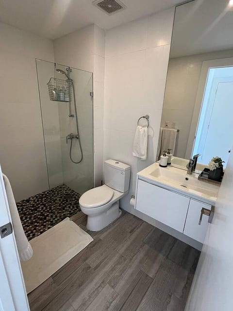 Apartment Botanik | Safe, Stylish & Near Airport