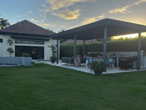 Villa Gv 5 | Villa Luna Exclusiva con Piscina y BBQ