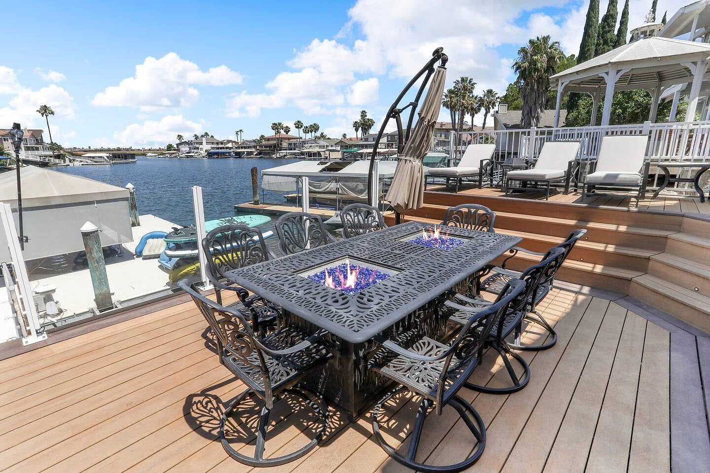 Luxury 5BR Waterfront Getaway | Spa, Gym, Dock