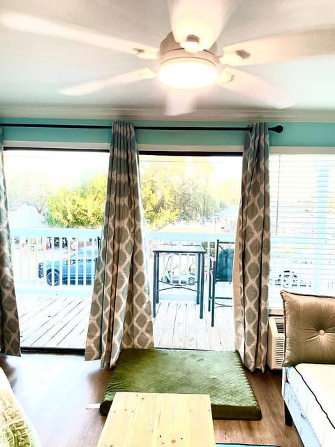 Cedar Key Islands Dolphins Cay Condo