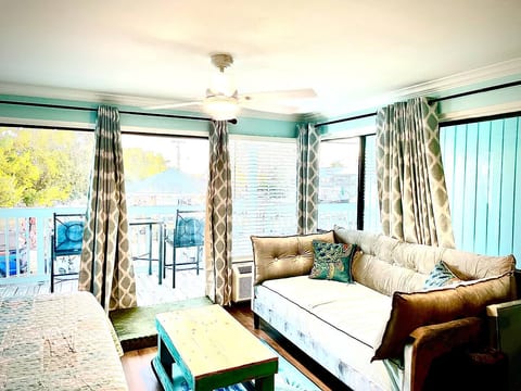 Cedar Key Islands Dolphins Cay Condo
