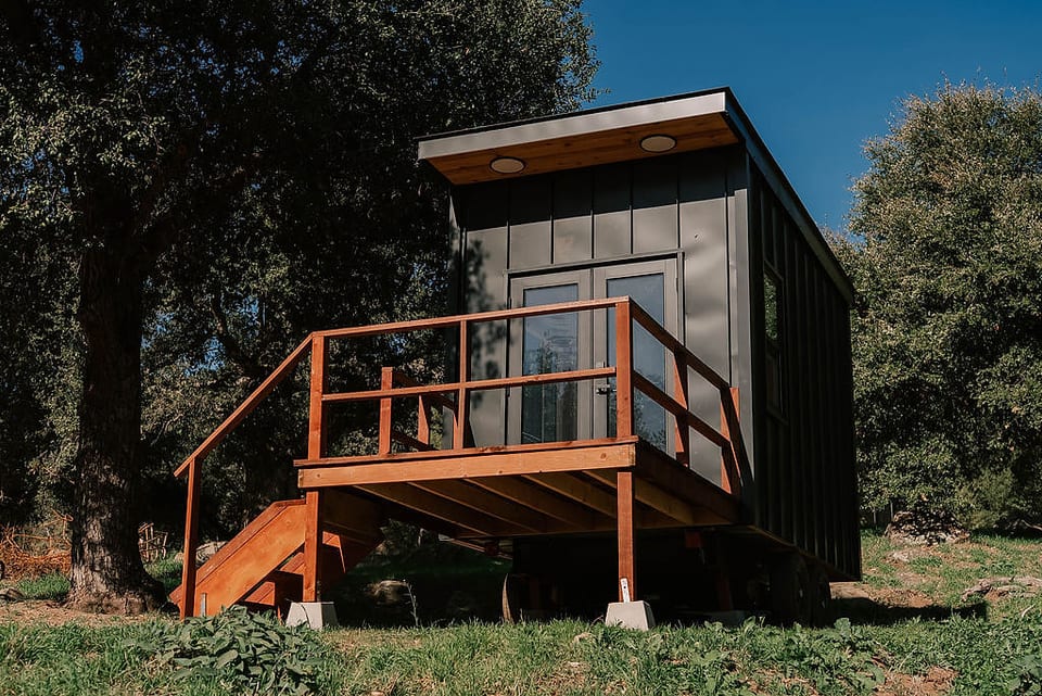 The Modern Lookout: A Minimalist Tiny House with Mountain Views - Pauma Valley