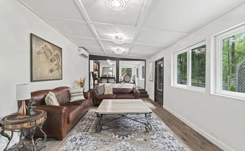 LARGE Private Ranchette Estate|Events & Pets Fees image 3