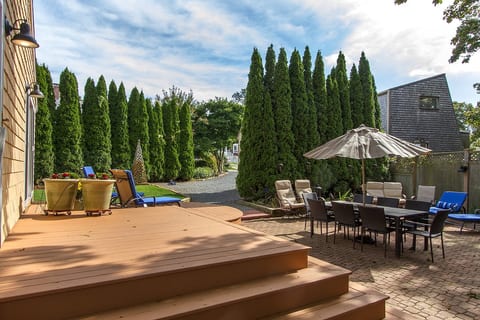 30 year old- Twenty feet tall Arborvitae shrubs Offering amazing privacy.
New timber tec trex decking 2024
Looks like this decking in the picture, however, this picture is currently wood. New decking is mahogany composite.
up dated pic June 2024