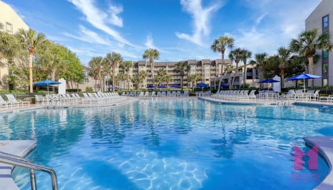 Resort-Style Zero-Entry Pool, Kiddie Splash Zone & Soothing Hot Tub