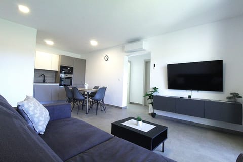 Apartments Frank - Unit 376492-13