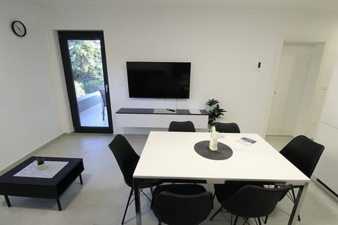 Apartments Frank - Unit 376496-13