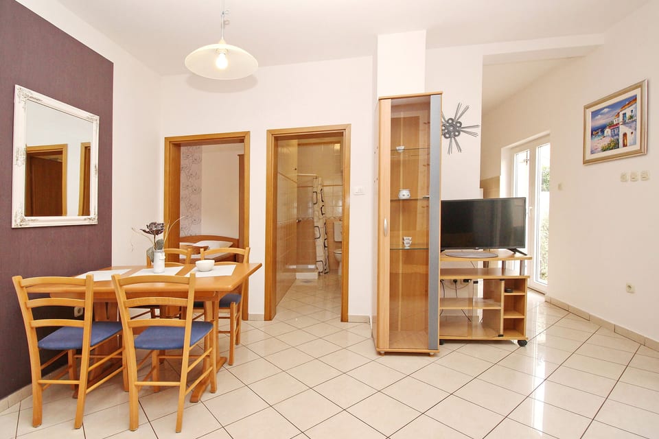 Apartments Villa Limun - Unit 54067-61