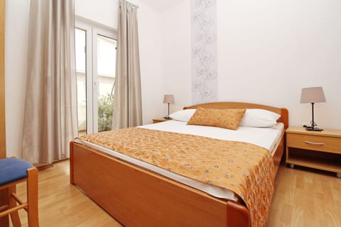 Apartments Villa Limun - Unit 54067-61