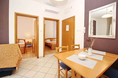 Apartments Villa Limun - Unit 54067-61
