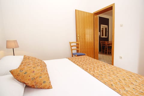 Apartments Villa Limun - Unit 54067-61