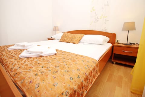 Apartments Villa Limun - Unit 54069-61