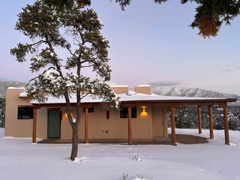 Adobe Walls: Taos, NM