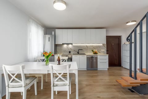 Apartment Luka Premium - Unit 371245-13