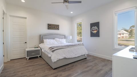 Beach House King Bedroom