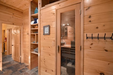 Grin and Bear It Cabin