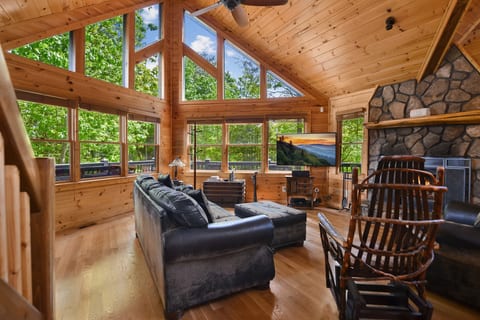 Grin and Bear It Cabin
