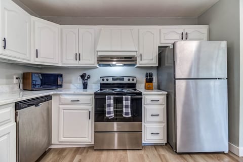 Fully functional kitchen
