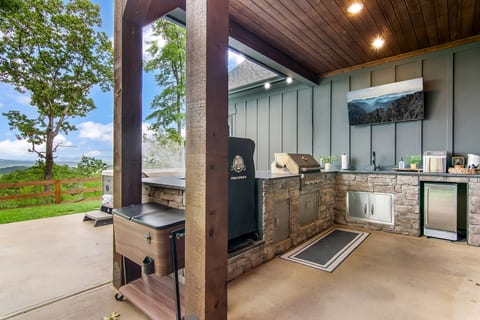 King of The Forest Lodge