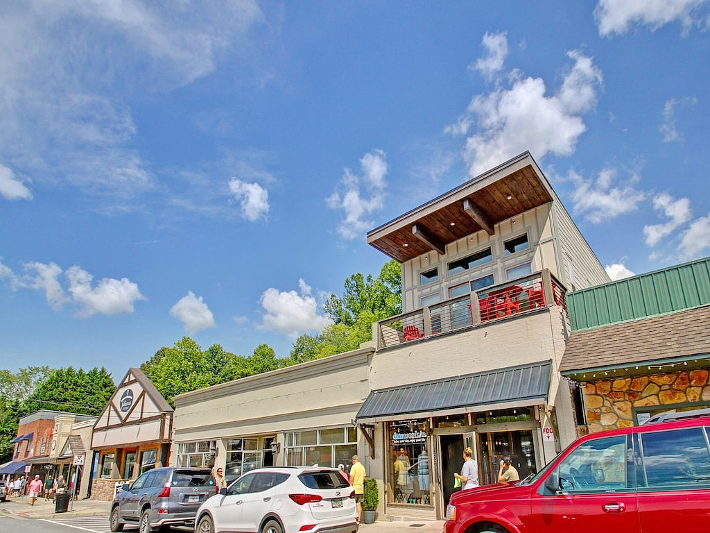 Loft on Main - Downtown with EV Charger! - Blue Ridge