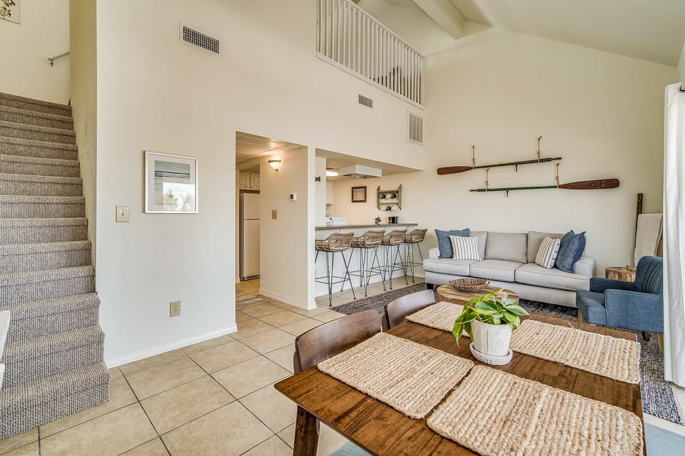 Pensacola Beach 1 Bed Sleeps 6 Modern Loft - Escambia County