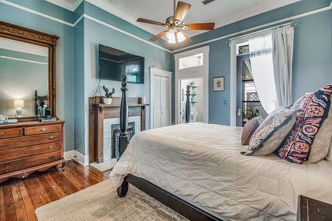 Pensacola 1 Bedroom Sleeps 2 Suite in East Hill