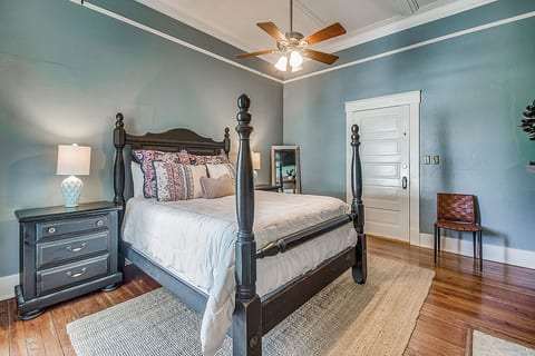 Pensacola 1 Bedroom Sleeps 2 Suite in East Hill