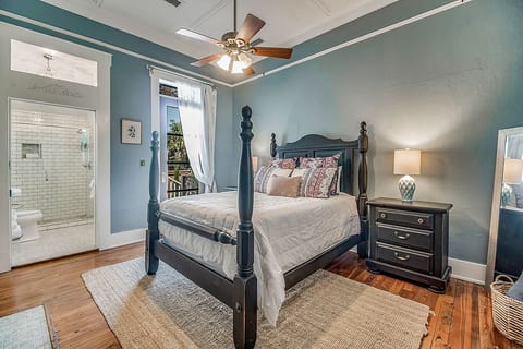 Pensacola 1 Bedroom Sleeps 2 Suite in East Hill