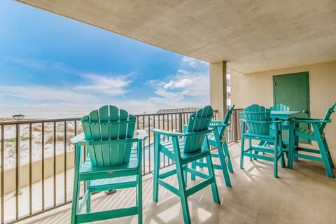 Orange Beach Beachfront Condo 2 Bedroom WD105 SE
