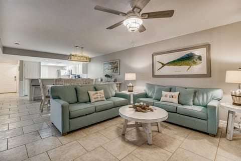 Orange Beach Beachfront Condo 2 Bedroom WD105 SE