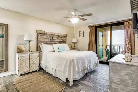 Orange Beach Beachfront Condo 2 Bedroom Sleeps 8 WD 110SW