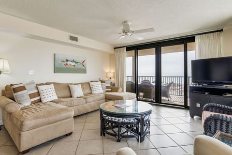Orange Beach Beachfront Condo 3 Bedroom Sleeps 8 WD112 SW!
