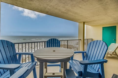 Orange Beach Beachfront Luxury Condo 2 Bedroom Sleeps 6 WD209SW