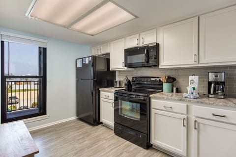 Orange Beach Beachfront Luxury Condo 2 Bedroom Sleeps 6 WD209SW