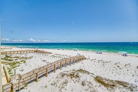 Orange Beach beachfront condo 3 bedroom 3 bath Sleeps 11