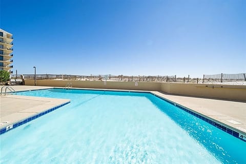 Gulf-Front OB 3BR • Sleeps 10 • Pool • Boat Parking